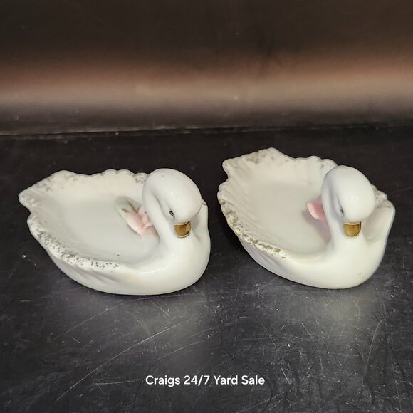 Pair Swan Porcelain Salt Cellars Roses Japan Mid Century MCM Vintage - Picture 1 of 8